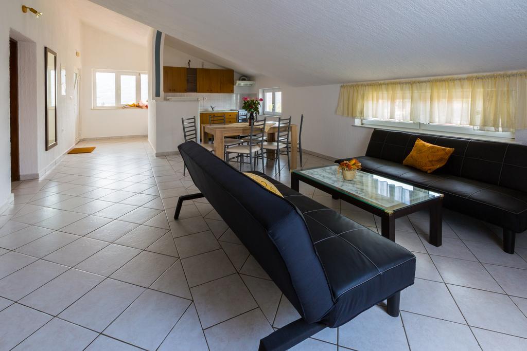 Apartments Marica Novi Vinodolski Luaran gambar